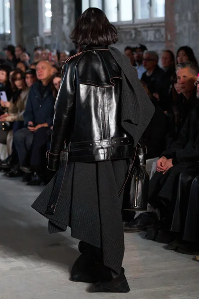 Look 122